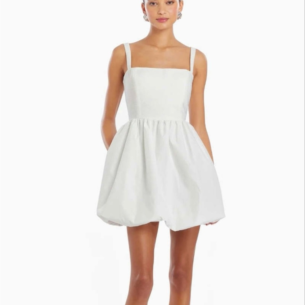 Elegant White Mini Dress
